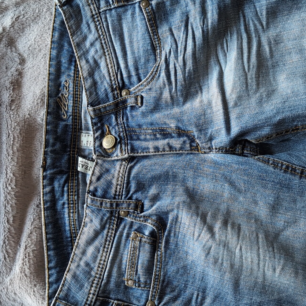 Mango "Alice" Straight Leg Jeans in Medium Blue